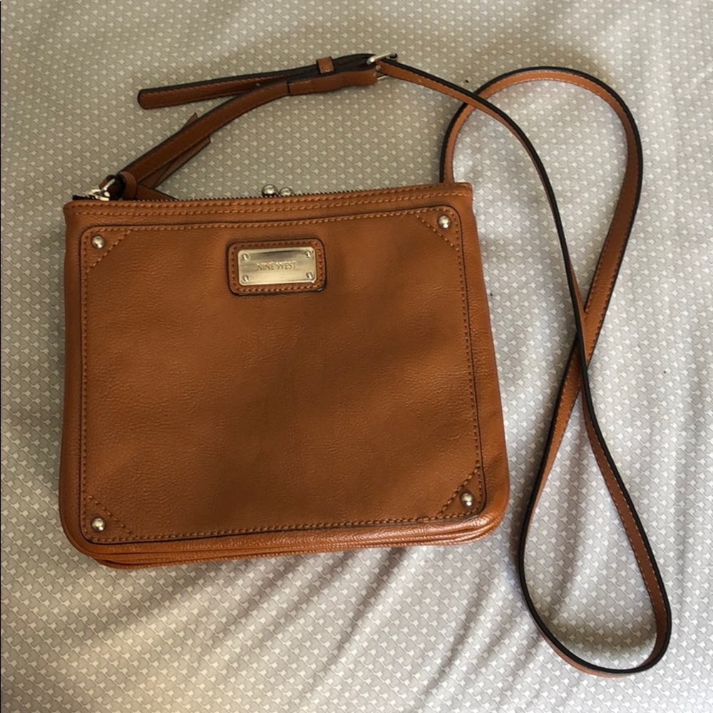 Nine West cheetah print cross body purse